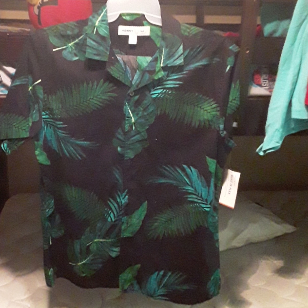 Old Navy Button up Shirt